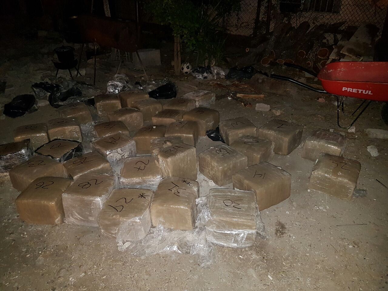 Asegura Fuerza Coahuila droga <br>oculta en bloques de cemento