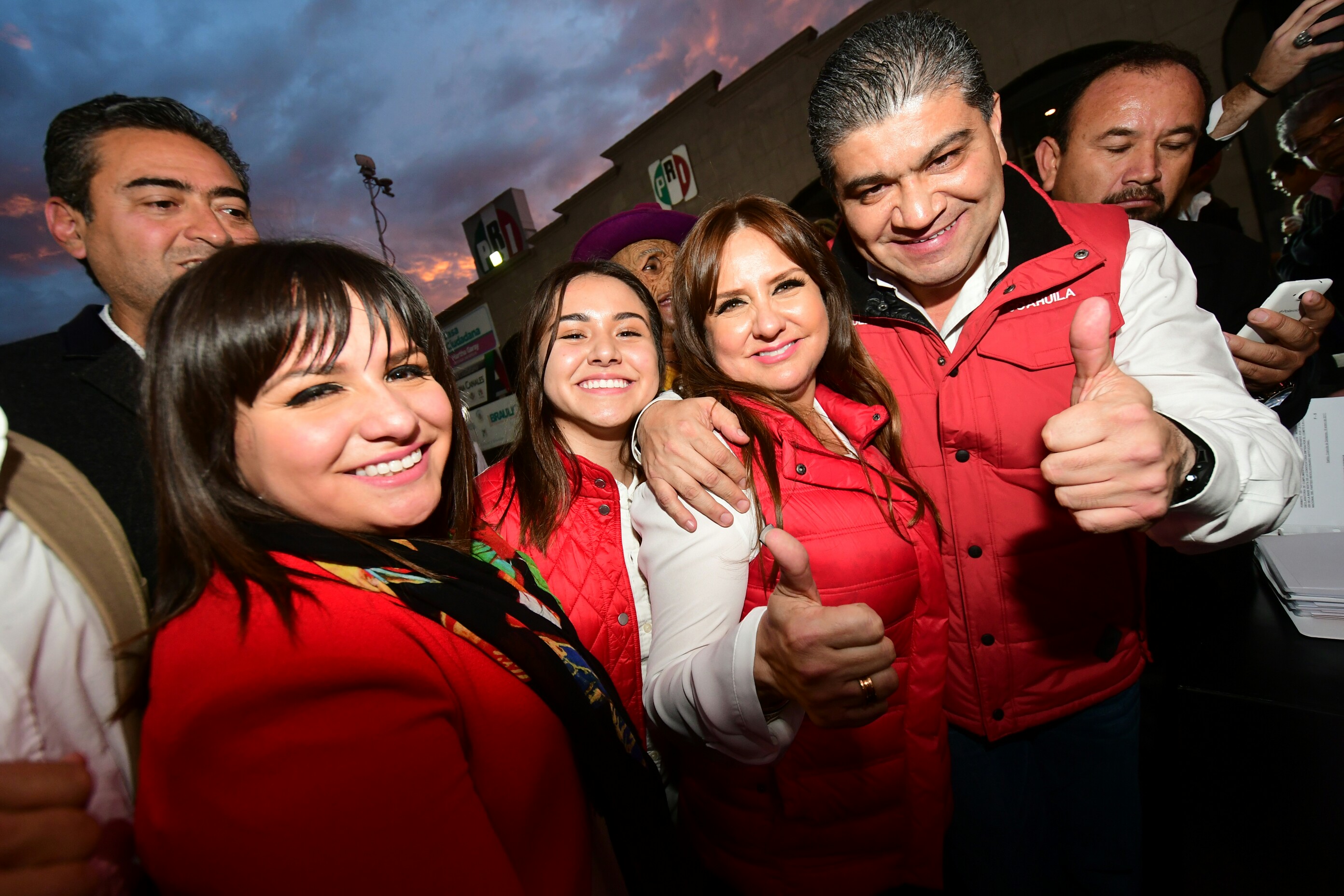 Arranca mañana Riquelme su precampaña; anuncia dará mensaje a través de sus redes sociales