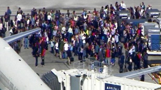 Seis muertos tras tiroteo en aeropuerto de Fort Lauderdale