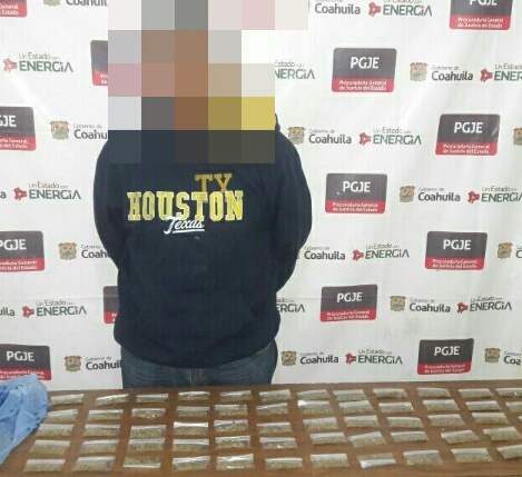 Detienen a cuatro sujetos con 151 bolsas con marihuana en Coahuila