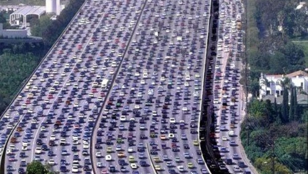 Mayor riesgo de demencias seniles en personas que viven cerca de autopistas