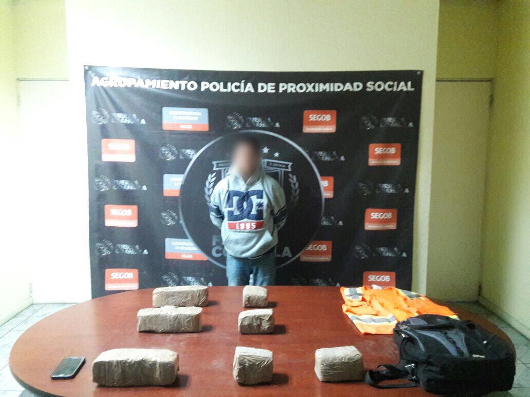 Detiene Fuerza Coahuila a joven que ocultaba droga en una mochila