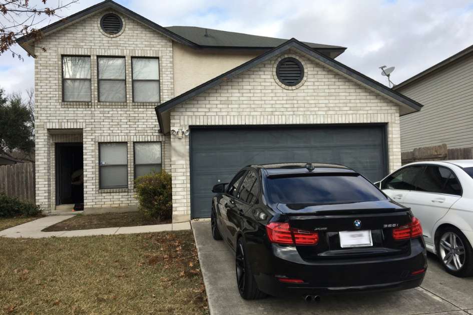 Hombre oculta asesinato de esposa con mensajes en Facebook