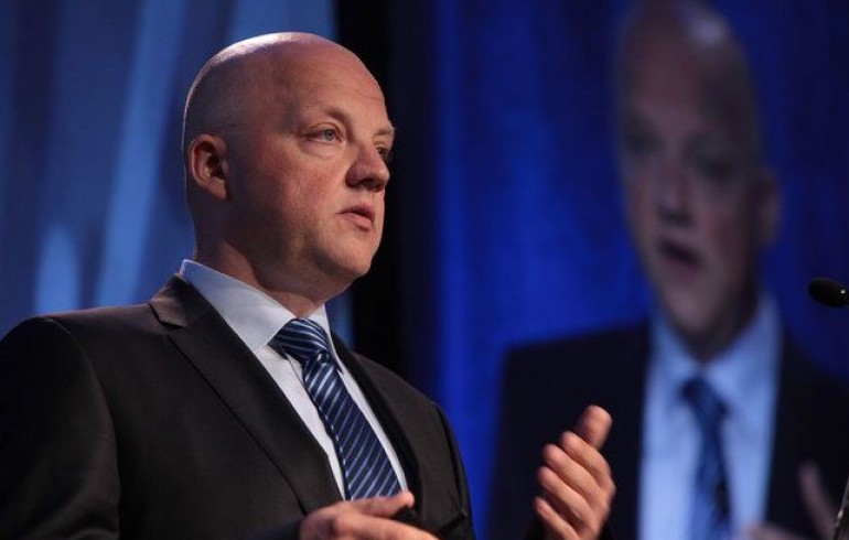 Detienen en Miami a ejecutivo de VW por motores ‘amañados’