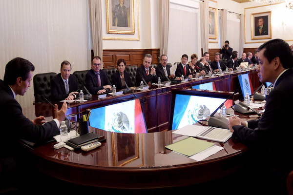 EPN se reunirá con su gabinete para analizar situación del país