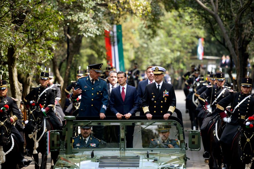 Peña Nieto encabeza aniversario de la Marcha de la Lealtad