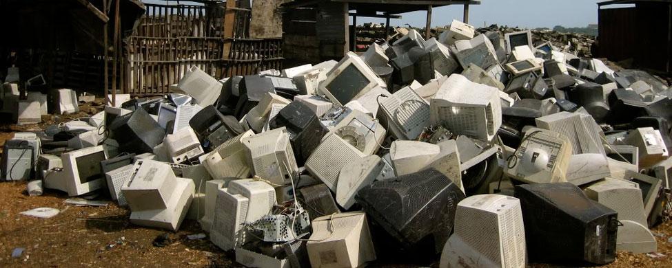 Aseguran contenedor con 15 mil kilos de desechos electrónicos