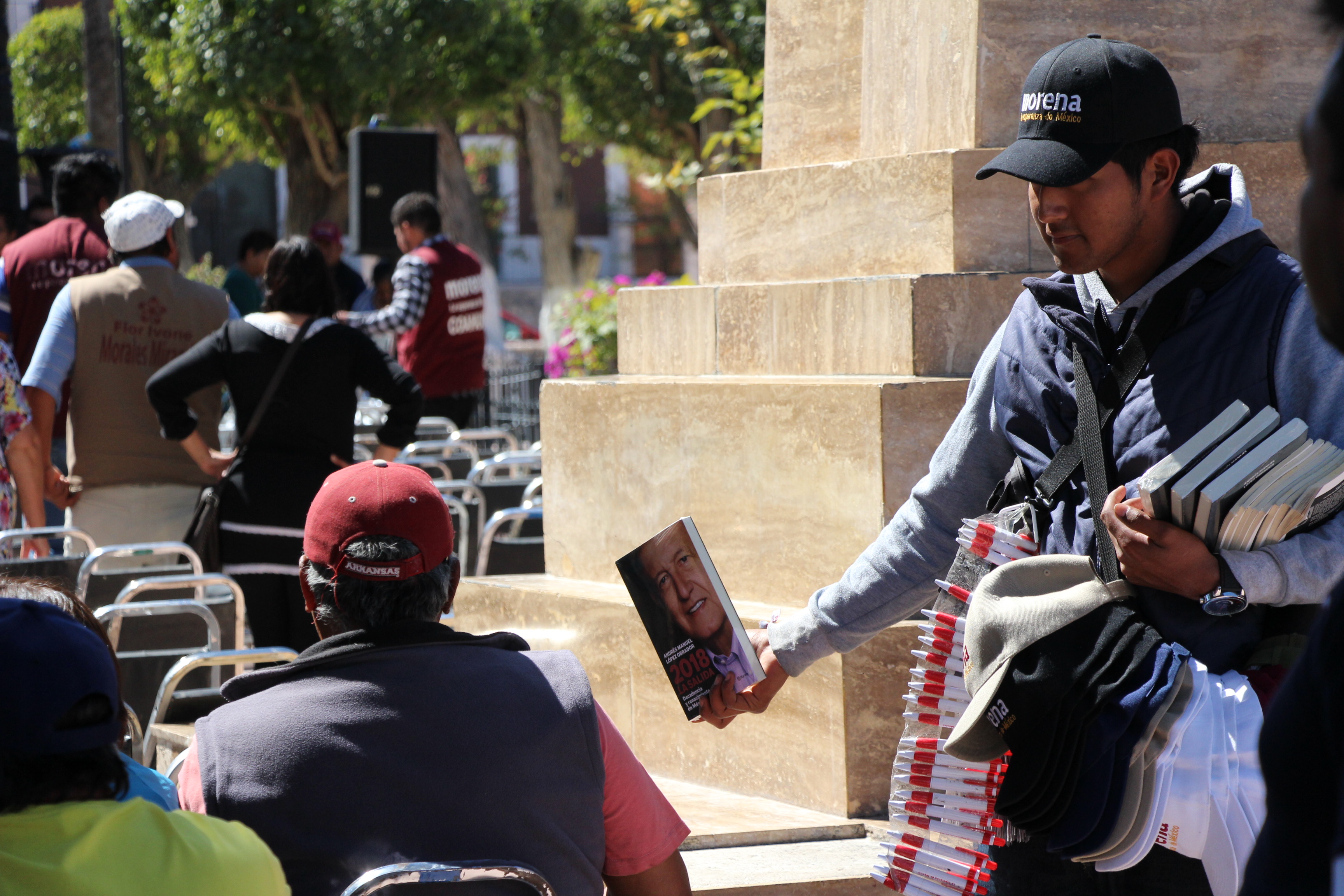 Hace AMLO su “agosto” <br>en mítines de Morena
