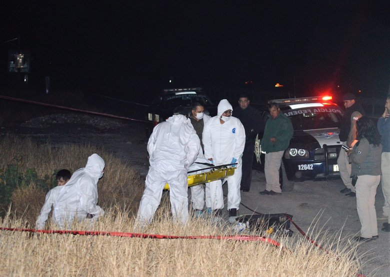 Mujer con impacto de bala fue encontrada en carretera Monterrey- Saltillo