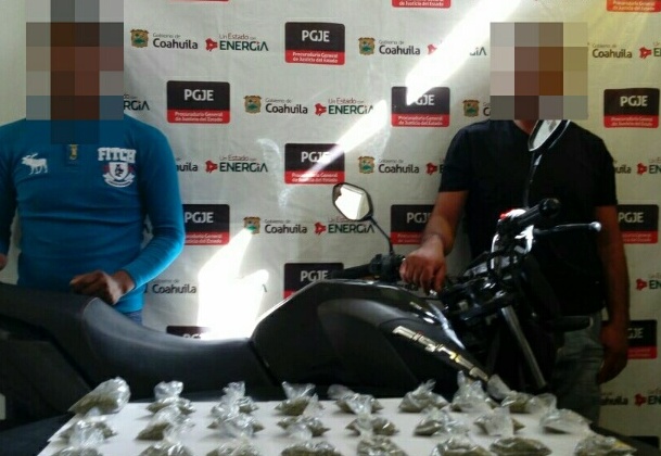 Elementos de PGJE detienen a siete sujetos con marihuana y cocaína