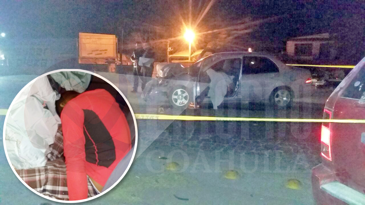 Muere sampetrino al estrellar <br>su carro con un trailer