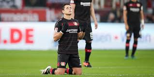 Técnico del Bayer Leverkusen pone presión a Hernández