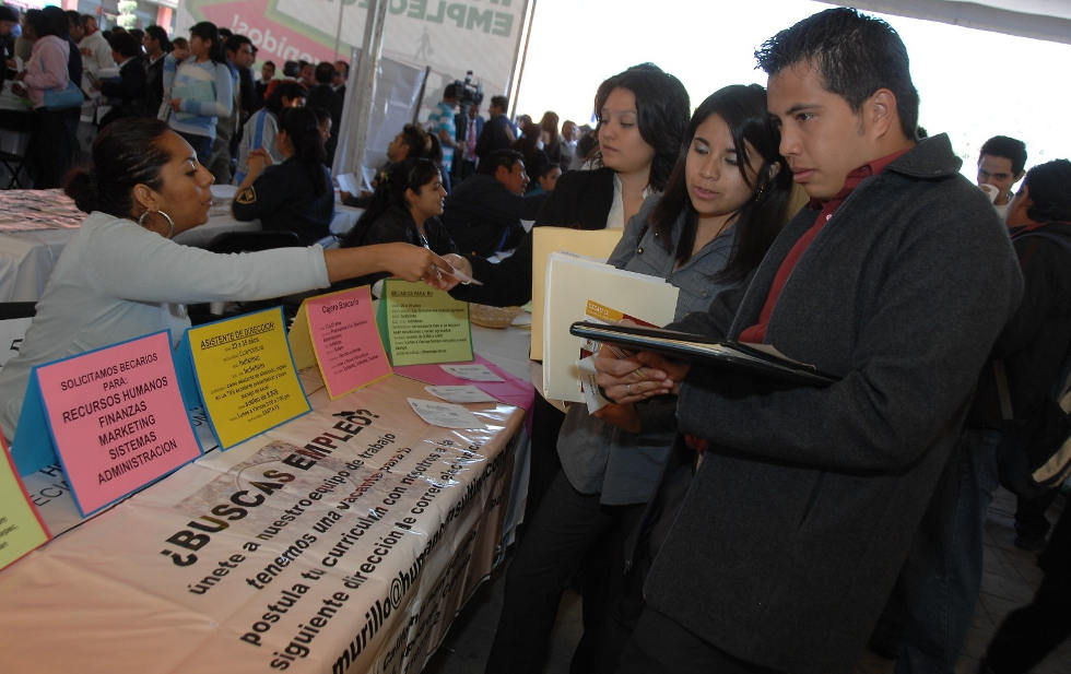 Alista STPS programa de empleo para migrantes