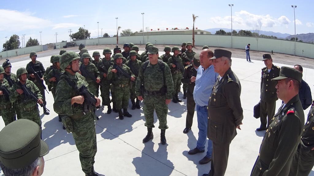 Es Coahuila caso de éxito en combate <br>a la inseguridad, afirma Salvador Cienfuegos