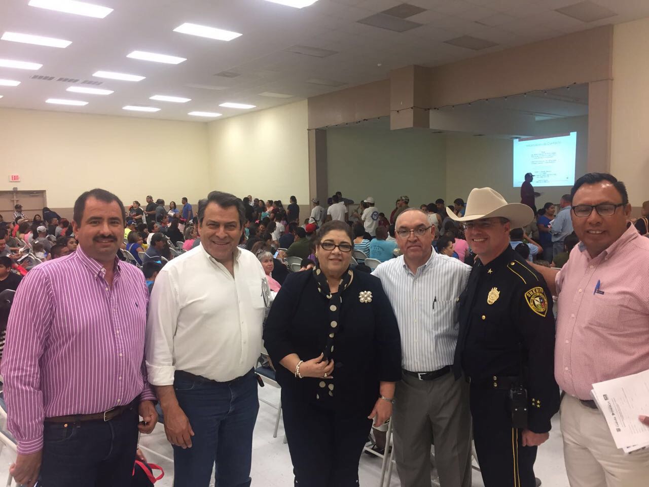 Beneficia Feria de Gestión en Texas <br>a más de mil 100 coahuilenses