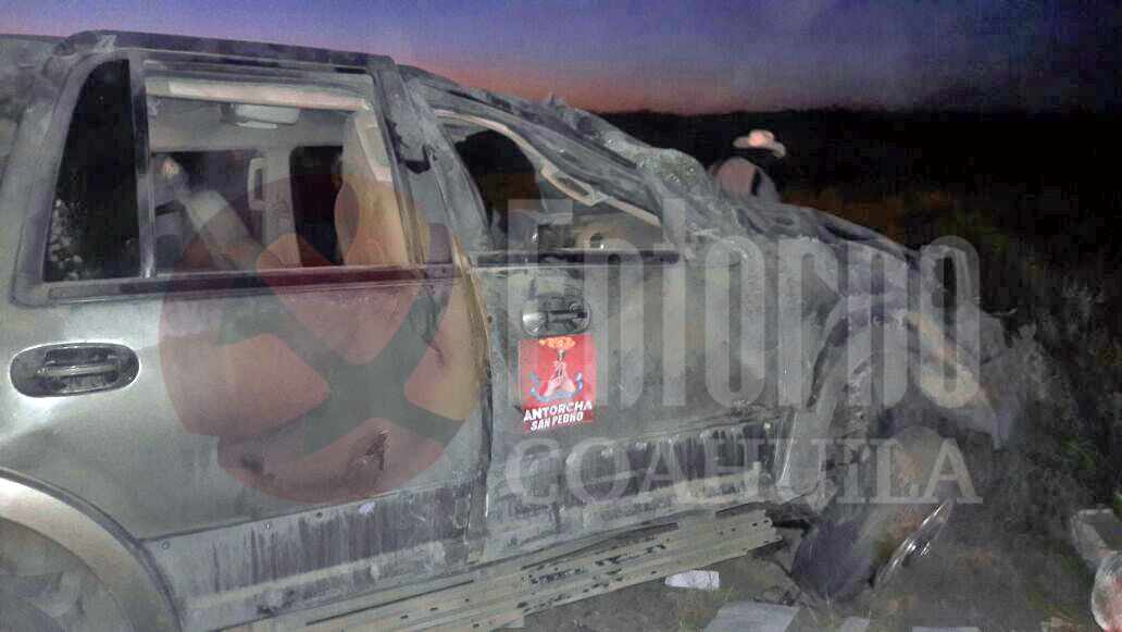 Vuelcan antorchistas en la Saltillo – <br>Torreón; un muerto y 11 heridos