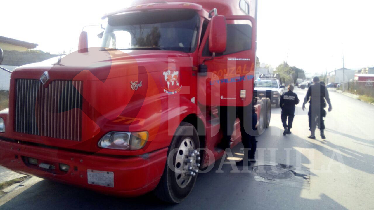 Asaltan a trailero en Saltillo