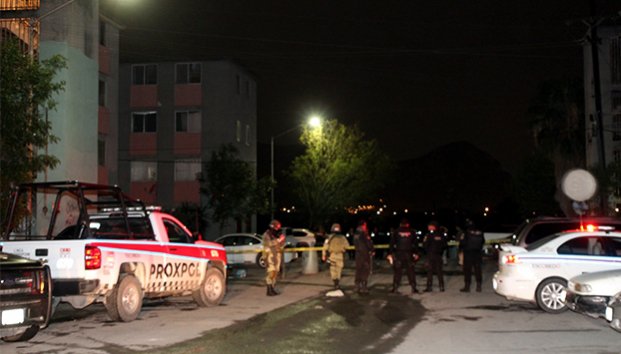 Balean a dos parejas en departamento en NL