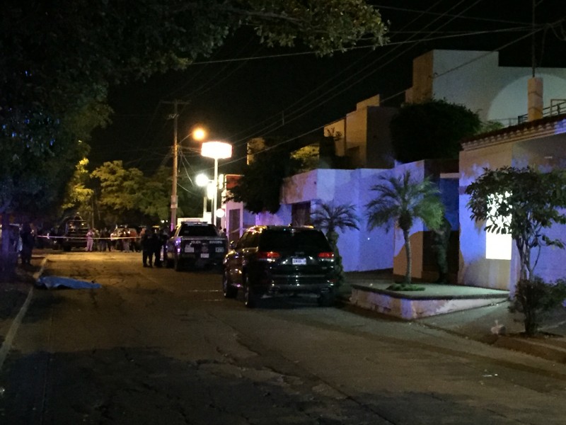 Grupo armado asesina a policía municipal en Culiacán