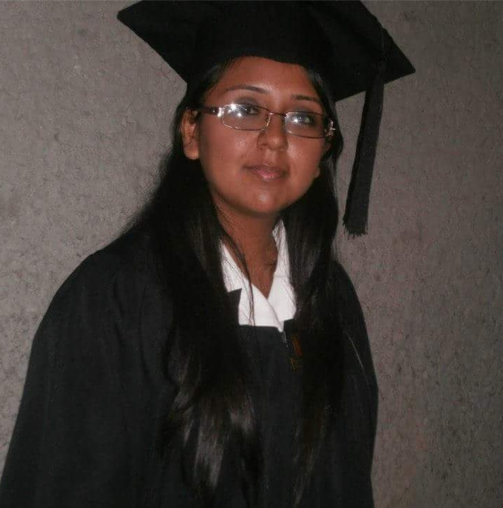 Entregan diputados de NL 150 mil pesos a maestra herida en tiroteo