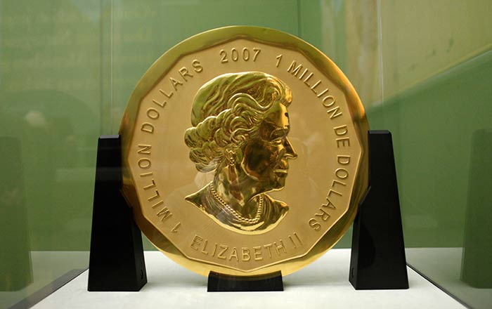 Roban de museo la mayor moneda de oro del mundo; pesa 100 kilos y vale 1 mdd