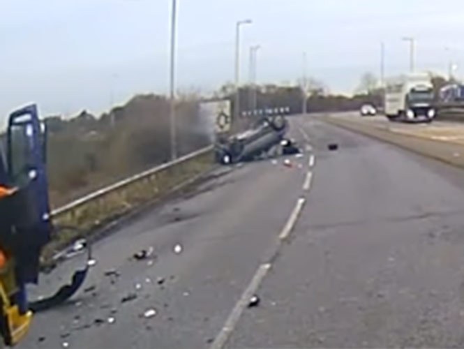 VIDEO: conductora ebria sale volando con todo y auto