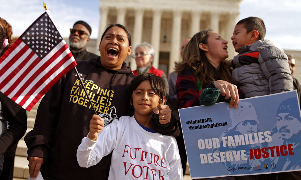 Postura de Trump contra inmigración podría ser su destrucción: Angeles Times