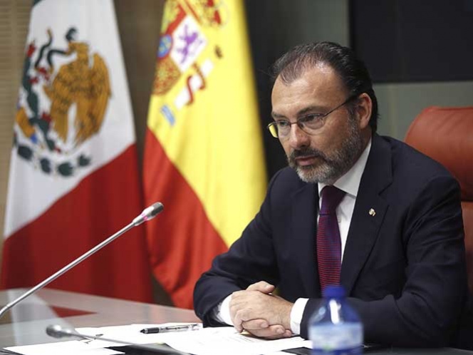 Exige Videgaray a EU respetar derecho de deportados
