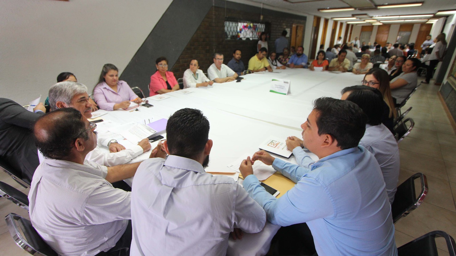 Arrancan Foros Ciudadanos <br>para campaña de Miguel Riquelme