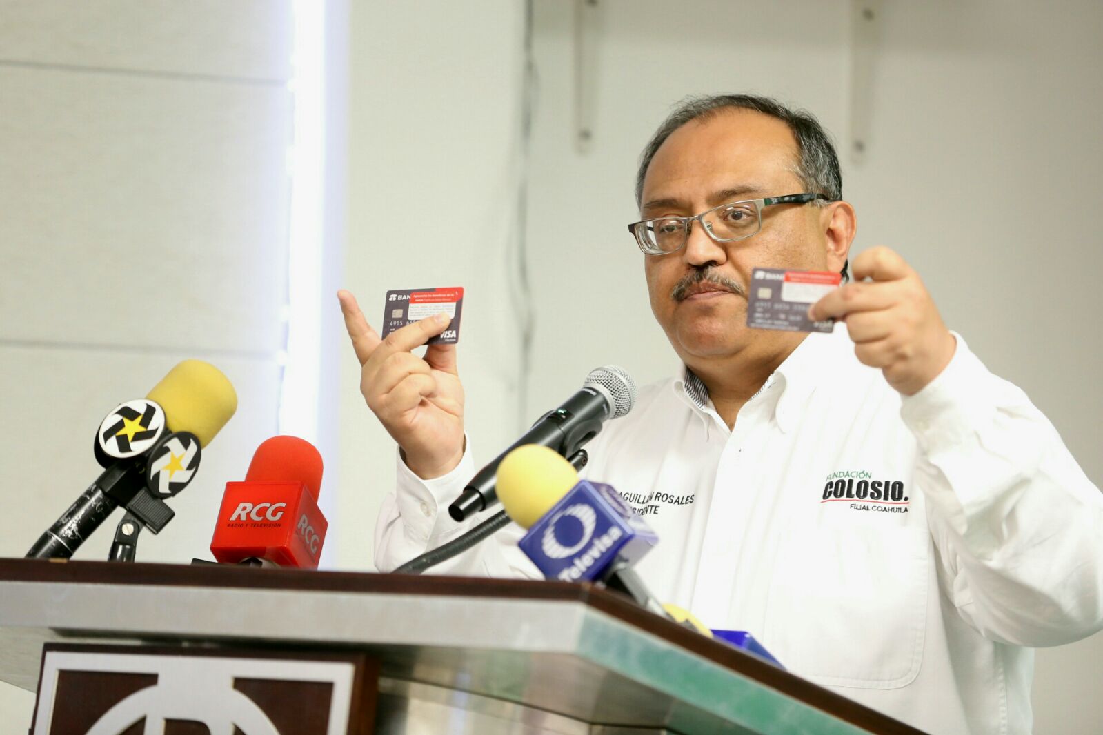 Exhiben millonario fraude <br>electoral de Memo Anaya