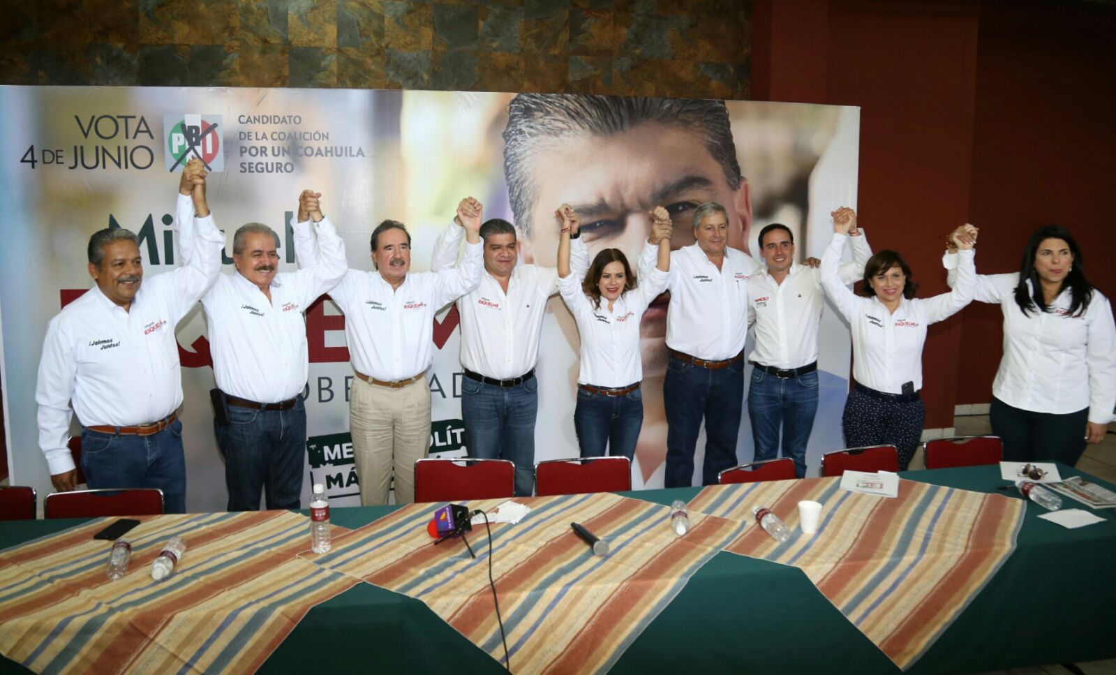 Riquelme, candidato de propuestas, no de <br>ataques, por eso va a ganar: Emilio Gamboa