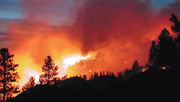 Sin control dos incendios en Coahuila