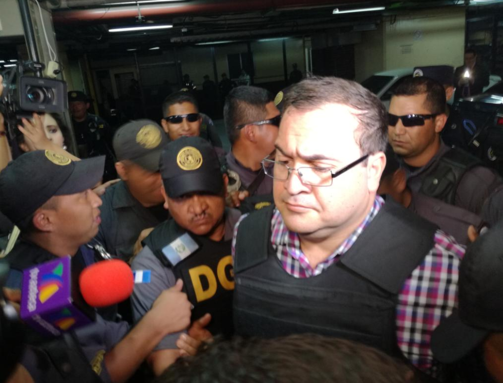 Javier Duarte comparece ante juez en Guatemala