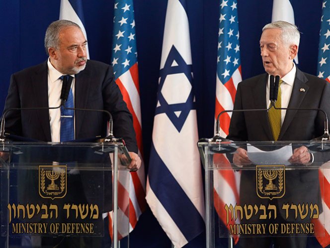 Siria aún tiene armas químicas, advierte secretario de Defensa de EU