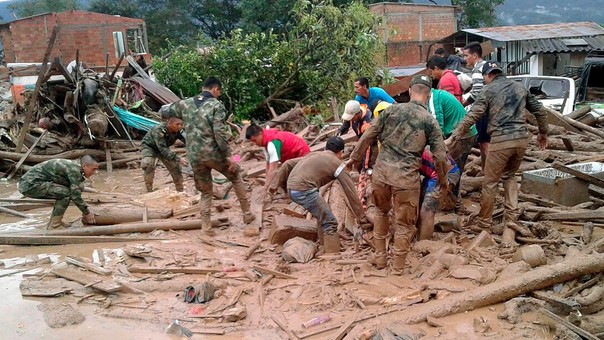 Ascienden a 273 los muertos por avalancha en Colombia