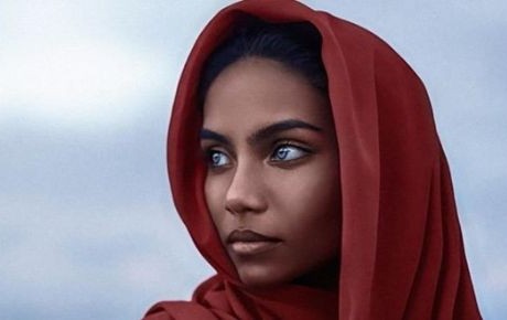 Hallan sin vida a modelo que apareció en portada de Vogue