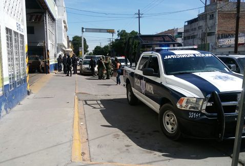 Asesinan a empleado de taller en Torreón