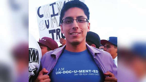 Amenazado de muerte por publicar foto con camisa que decía “soy indocumentado”
