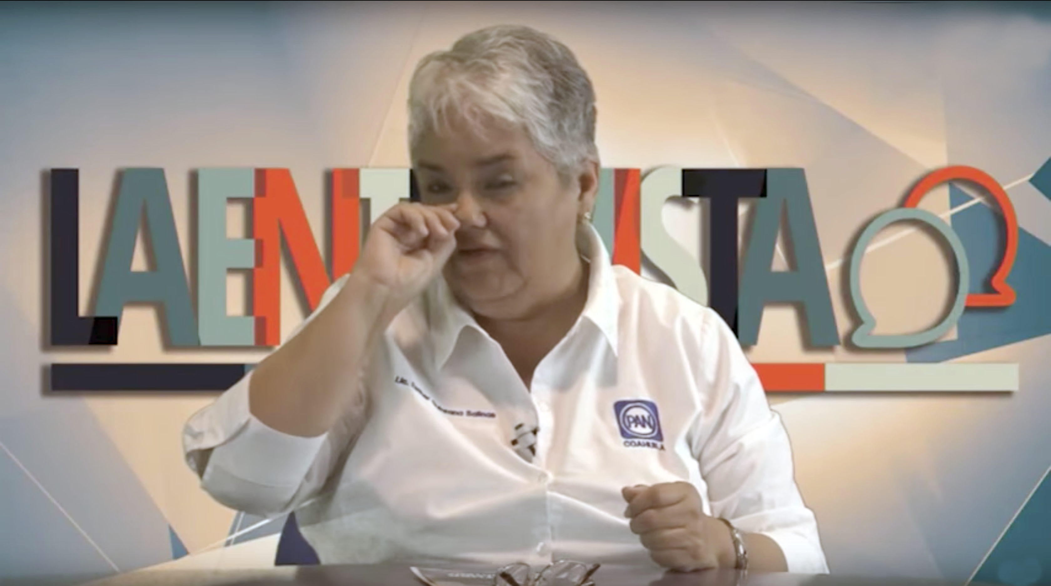 Esther pide debate y pierde