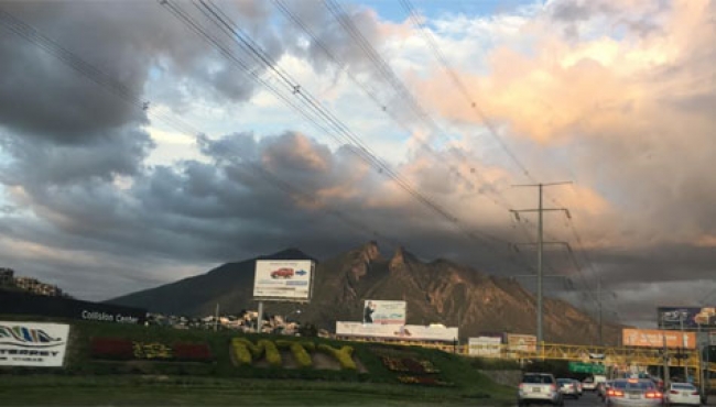 Zona de inestabilidad con 90 por ciento de desarrollo ciclónico; 21 estados con tormentas