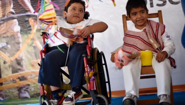 Legisladores preparan iniciativas en favor de personas con discapacidad