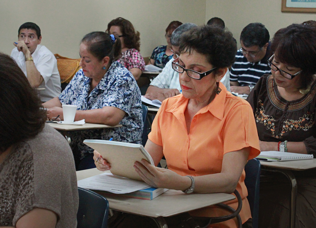 Prevén evaluar a más de 120 mil profesores este año en el país