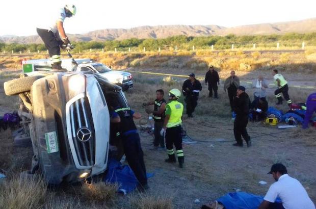 Sufre accidente equipo de Natación que participaría en la Olimpiada Nacional