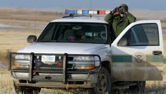 Arrestan a indocumentados en campamento de grupo humanitario en Arizona