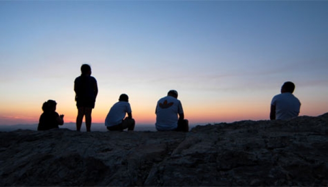 Autoridades advierten a migrantes que eviten cruzar por desierto