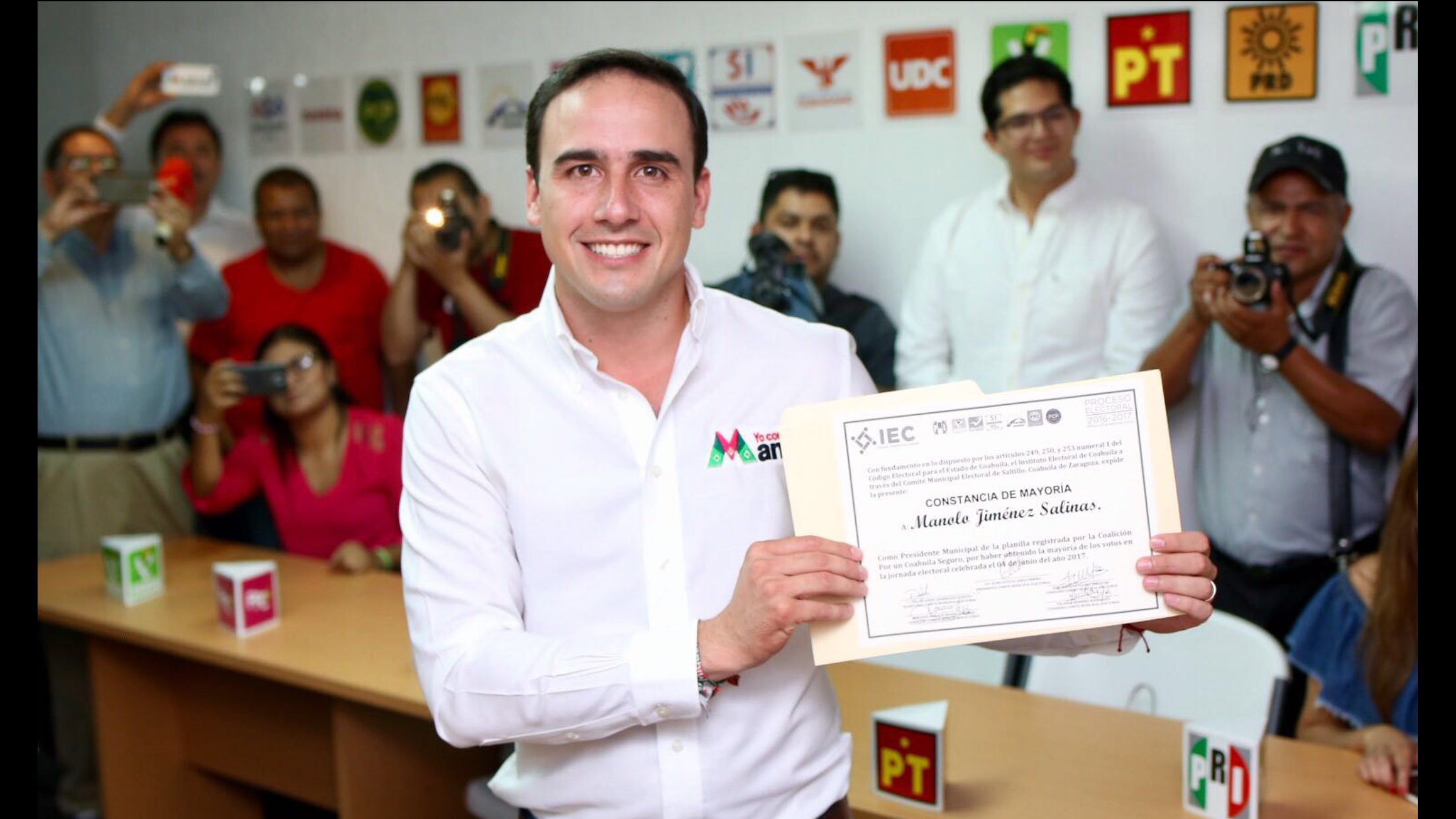 Contundente triunfo de <br>Manolo Jiménez en Saltillo