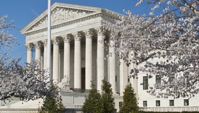 Corte impide despojar a mexicana de beneficio migratorio del programa DACA