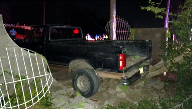 Ebrio atropella a niños; mueren dos