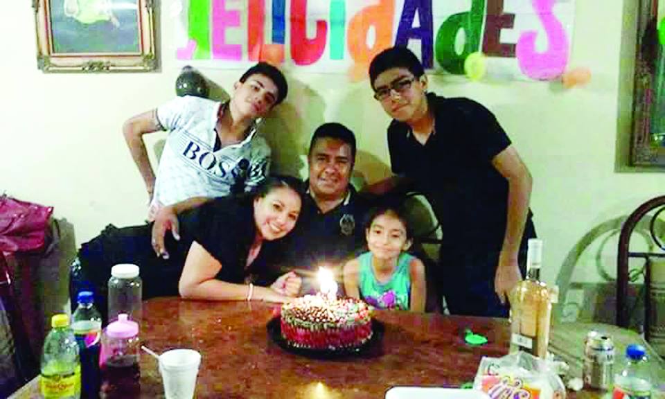 Despiden a familia monclovense muerta en accidente carretero