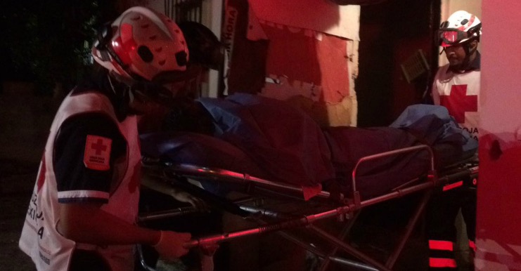 Discute con su novio y se prende fuego en Monterrey